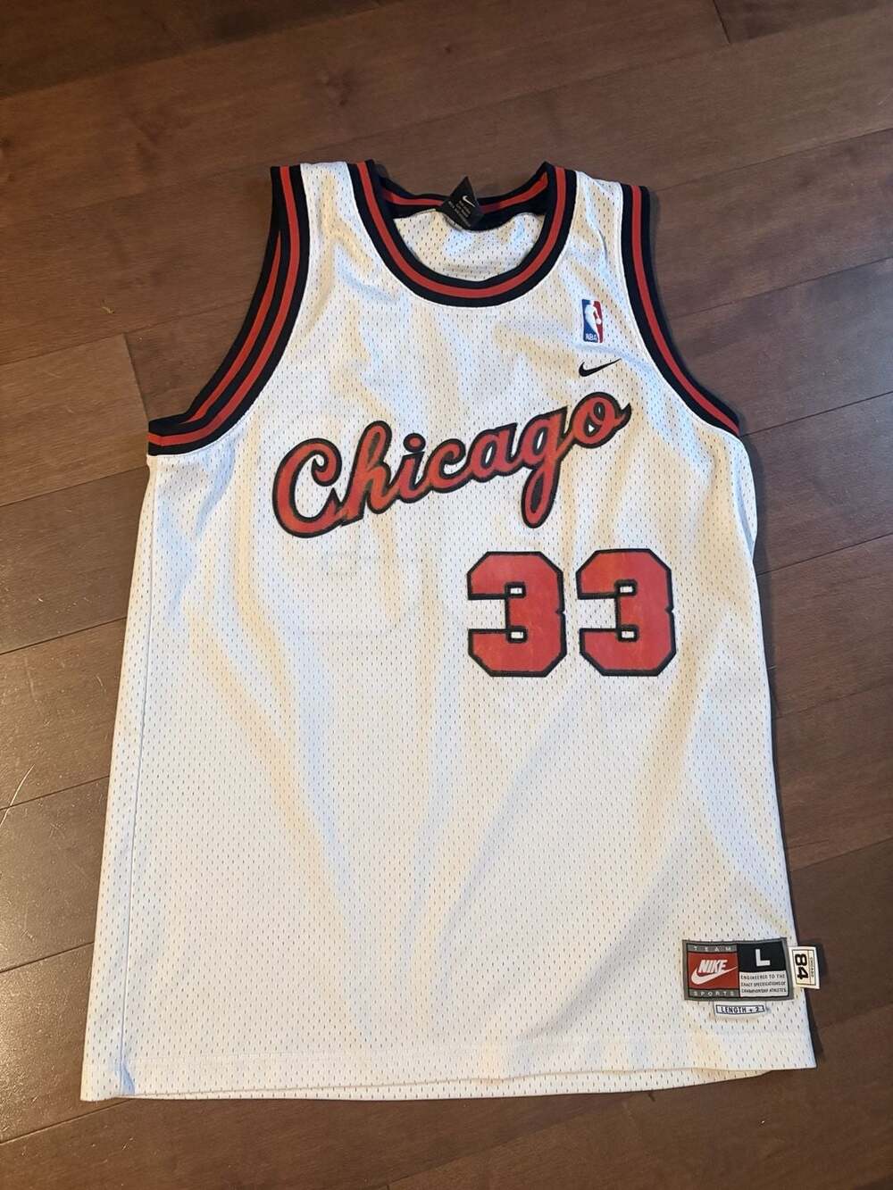 Nike Chicago Bulls 33 Jersey Size L